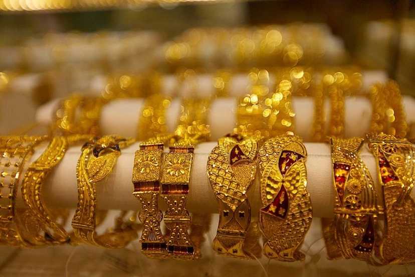 خرید طلا صرفه بیشتری دارد یا جواهر؟